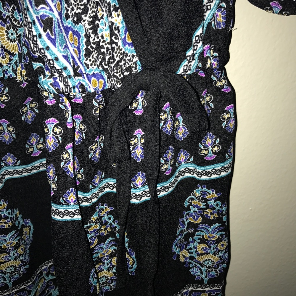 Romper - Picture 3 of 4